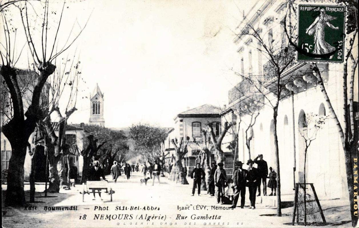 Nemours - Rue Gambetta  .jpg